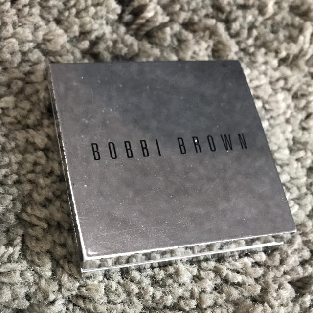 BOBBI BROWN(ボビイブラウン)のBOBBI BROWN ♡ ハイライト コスメ/美容のベースメイク/化粧品(フェイスパウダー)の商品写真