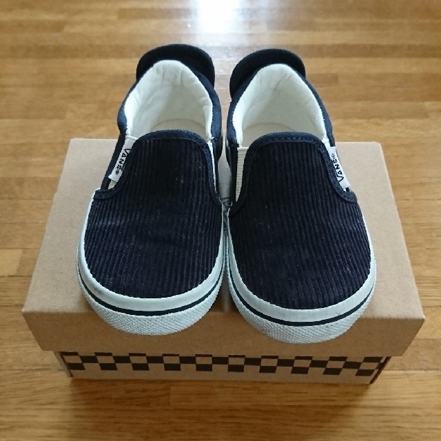 VANS(ヴァンズ)のVANS✳コーデュロイスリッポン キッズ/ベビー/マタニティのベビー靴/シューズ(~14cm)(スニーカー)の商品写真