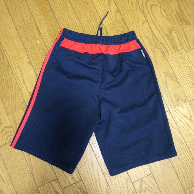 adidas(アディダス)のadidas 140 強ジャージ ハーフパンツ サッカー キッズ/ベビー/マタニティのキッズ服男の子用(90cm~)(パンツ/スパッツ)の商品写真