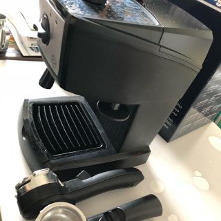 デロンギ(DeLonghi)のエスプレッソカプチーノメーカー(エスプレッソマシン)