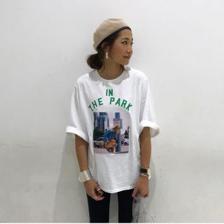 トゥデイフル(TODAYFUL)のvia j(ヴィアジェイ) IN THE PARK半袖Tシャツ(Tシャツ(半袖/袖なし))