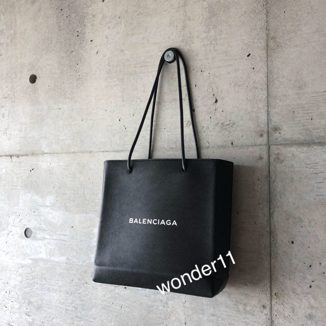 海外並行輸入正規品 Balenciaga - 最終値下げ！バレンシアガ紙袋風