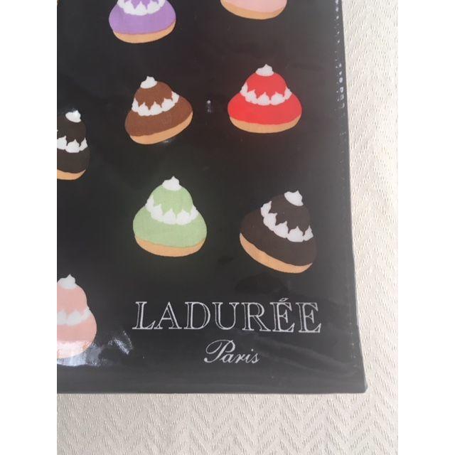 LADUREE(ラデュレ)のLaduree　トートバッグ　大　ビニールコーティング レディースのバッグ(トートバッグ)の商品写真