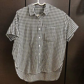 ローリーズファーム(LOWRYS FARM)のギンガムチェックシャツ 黒  Mサイズ(シャツ/ブラウス(半袖/袖なし))