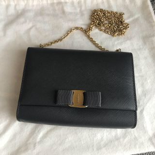 フェラガモ(Ferragamo)のフェラガモ レザーチェーンミニバッグ(ショルダーバッグ)