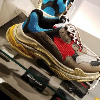 Balenciaga - BALENCIAGA triple S マルチカラーの通販 by アヴェン