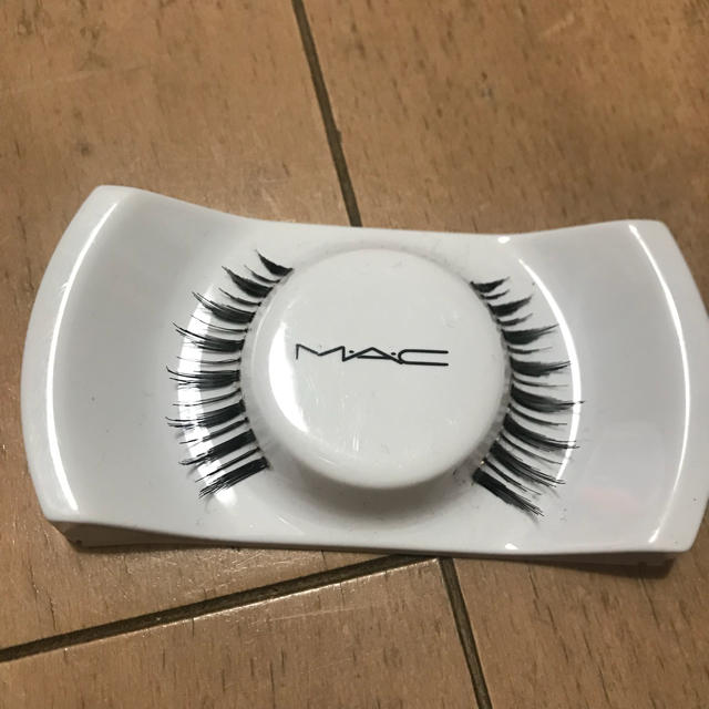 MAC(マック)のつけまつげセット コスメ/美容のベースメイク/化粧品(つけまつげ)の商品写真