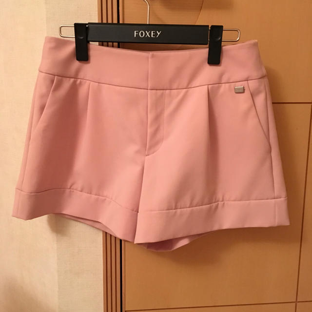 FOXEY(フォクシー)の美品♫フォクシーニューヨークショートパンツ レディースのパンツ(ショートパンツ)の商品写真