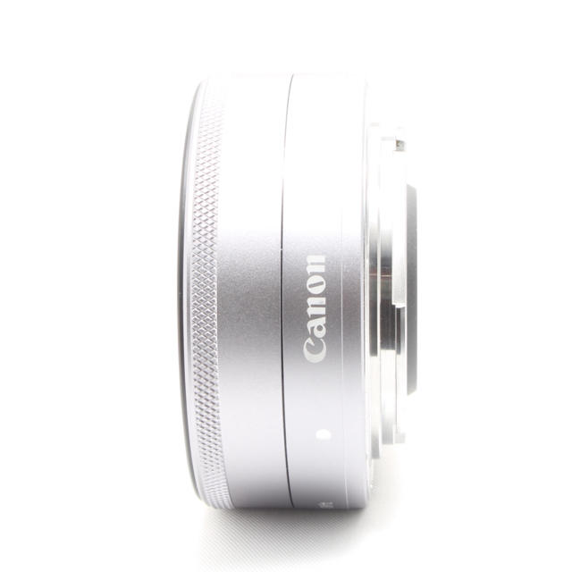 Canon(キヤノン)のキャノンミラーレス一眼単焦点レンズ☆Canon EF-M 22mm STM スマホ/家電/カメラのカメラ(レンズ(単焦点))の商品写真