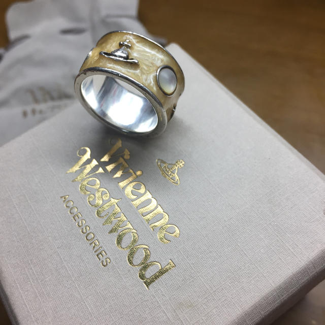 Vivienne Westwood(ヴィヴィアンウエストウッド)のヴィヴィアン キングリング M レディースのアクセサリー(リング(指輪))の商品写真