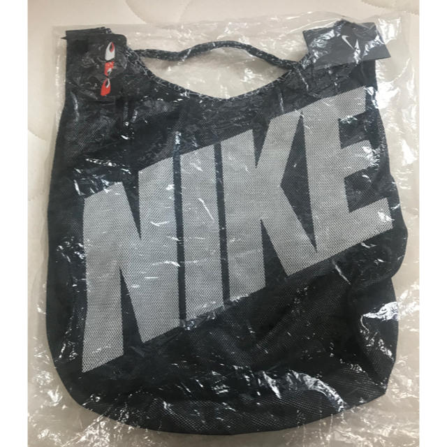 NIKE(ナイキ)のNIKE♡バッグ レディースのバッグ(トートバッグ)の商品写真