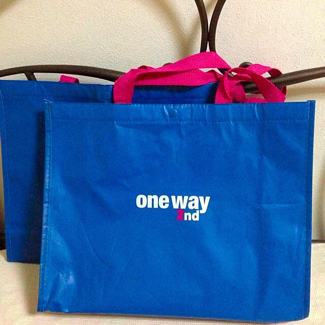 one*way(ワンウェイ)のone✴︎wayショッパー レディースのバッグ(ショップ袋)の商品写真