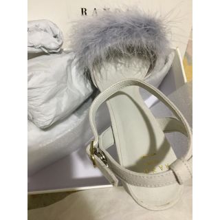 ランダ(RANDA)の新品♡定価7590円　ランダ   サンダル  ライトグレー系⭐️大幅お値下げ❣️(ハイヒール/パンプス)