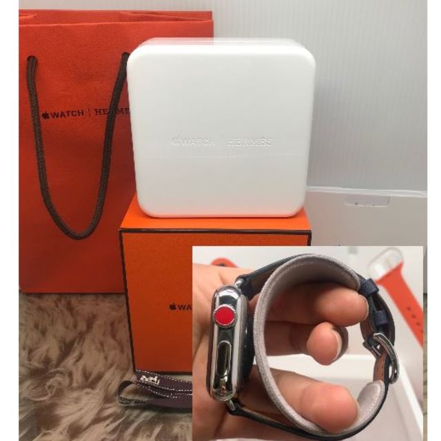 Apple Watch(アップルウォッチ)のＨＥＲＭＥＳ　アップルウォッチ　３８ｍｍ　ＳＥＲＩＥＳ３　美品　ＧＰＳ スマホ/家電/カメラのスマートフォン/携帯電話(その他)の商品写真