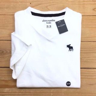 アバクロンビーアンドフィッチ(Abercrombie&Fitch)の新品【キッズ15/16-XLサイズ】★アバクロ★無地Ｖネック半袖Ｔシャツ/白(Tシャツ/カットソー(半袖/袖なし))