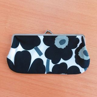 マリメッコ(marimekko)の【だっちゃん様専用】marimekko がま口ポーチ(ポーチ)