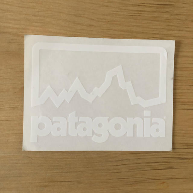 patagonia(パタゴニア)のPATAGONIA パタゴニア ギフトバッグ 70×47 ステッカー付 インテリア/住まい/日用品のオフィス用品(ラッピング/包装)の商品写真