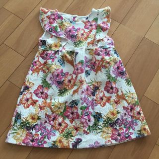 ザラ(ZARA)のzara キッズ 花柄ワンピース(ワンピース)