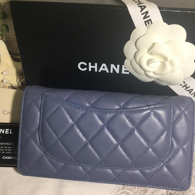 CHANEL(シャネル)のご予約済み レディースのファッション小物(財布)の商品写真