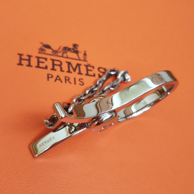 Hermes(エルメス)の⭐️st3015様専用 エルメス グローブホルダー チャーム シルバー 美品 レディースのファッション小物(その他)の商品写真