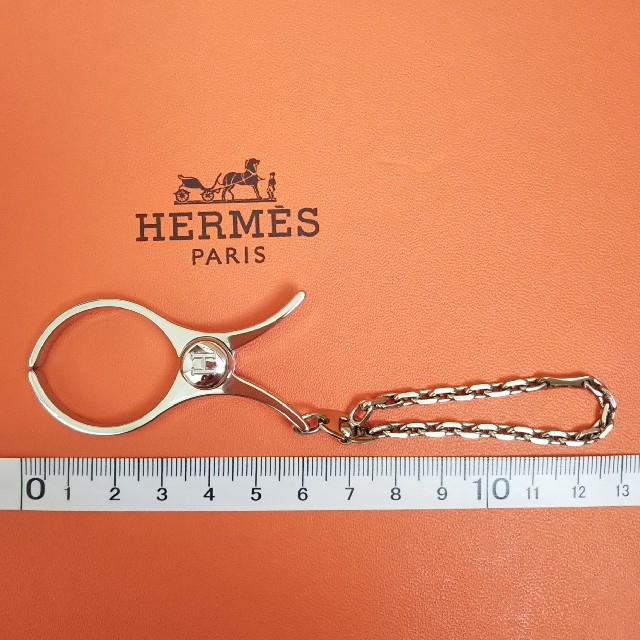 Hermes(エルメス)の⭐️st3015様専用 エルメス グローブホルダー チャーム シルバー 美品 レディースのファッション小物(その他)の商品写真