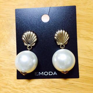 エモダ(EMODA)のEMODA シェルピアス(ピアス)