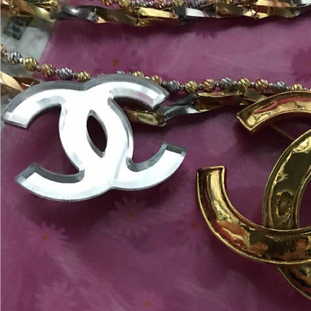 CHANEL ブローチ