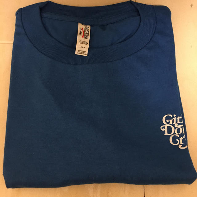 希少 新品 girls don't cry logo tee 青M