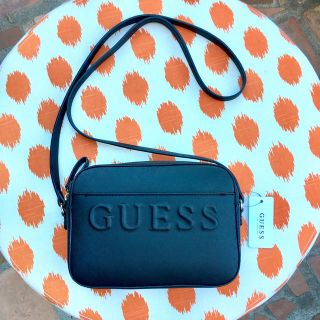 ゲス(GUESS)の【新品タグ付】GUESS ブラック ショルダーバッグ(ショルダーバッグ)