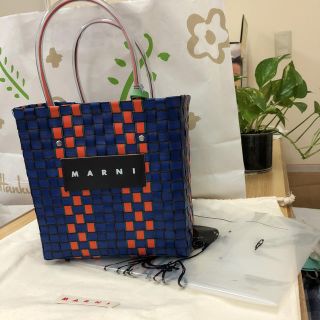 マルニ(Marni)のマルニカゴバッグ MARNIマルニフラワーカフェ ピクニックバッグ小(かごバッグ/ストローバッグ)