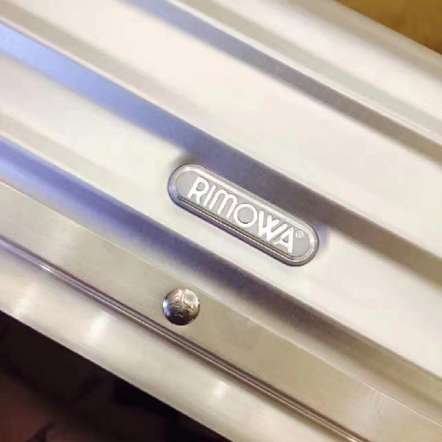 RIMOWA(リモワ)のRIMOWA リモワ CLASSIC FLIGHT クラシックフライト 85L インテリア/住まい/日用品の日用品/生活雑貨/旅行(旅行用品)の商品写真