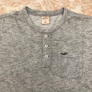 ホリスター(Hollister)の美品！ホリスター★ヘンリーネック半袖Tシャツ(Tシャツ/カットソー(半袖/袖なし))