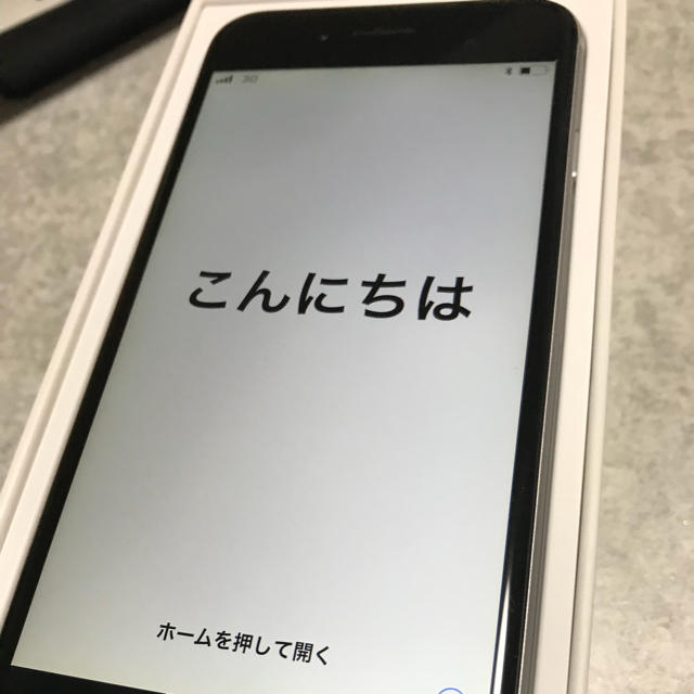 iPhone(アイフォーン)のiPhone6 au 64GB スマホ/家電/カメラのスマートフォン/携帯電話(スマートフォン本体)の商品写真