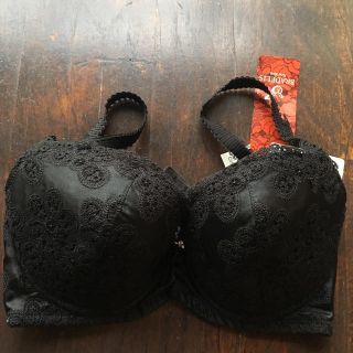 ブラデリスニューヨーク(BRADELIS New York)のDIVA BRA 70F 黒(ブラ&ショーツセット)