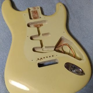 フェンダー(Fender)のFender Japan ST-62ボディ　人気のVW！(エレキギター)