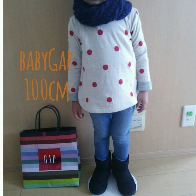 GAP(ギャップ)の美品●100cmカットソートップス● キッズ/ベビー/マタニティのキッズ服女の子用(90cm~)(その他)の商品写真