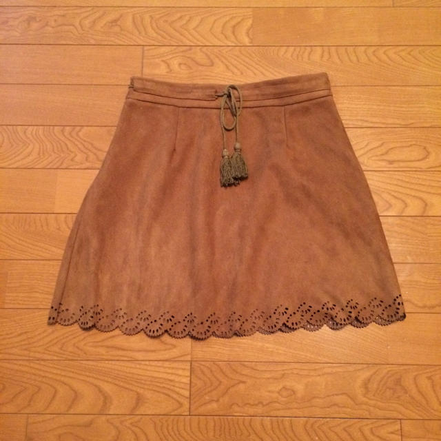 dholic(ディーホリック)のDHOLICのスエードライクパンチングミニスカート レディースのスカート(ミニスカート)の商品写真