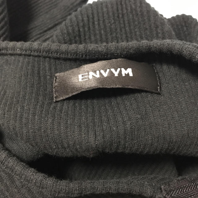 ENVYM(アンビー)のトップス ブラック レディースのトップス(カットソー(半袖/袖なし))の商品写真