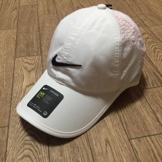 ナイキ(NIKE)の《新品未使用》ナイキ レディース キャップ ワンポイント(キャップ)