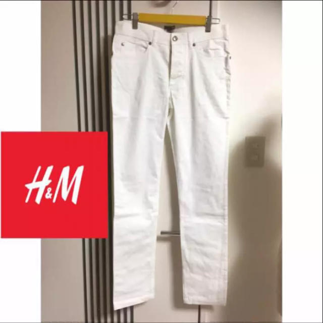 H&M(エイチアンドエム)のS958 H&M エイチアンドエム 白 パンツ 28インチ ズボン レディースのパンツ(カジュアルパンツ)の商品写真