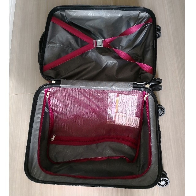 Samsonite(サムソナイト)のサムソナイト　スーツケース 32L 新品 レディースのバッグ(スーツケース/キャリーバッグ)の商品写真