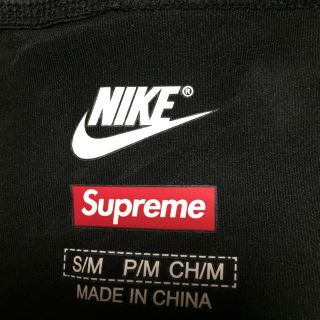 supreme  NIKE アームスリーブ  両腕 S/M ブラック