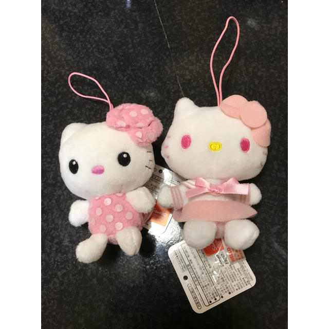 サンリオ キティちゃん セーラー服ピンクとピンクの水玉マスコット | フリマアプリ ラクマ