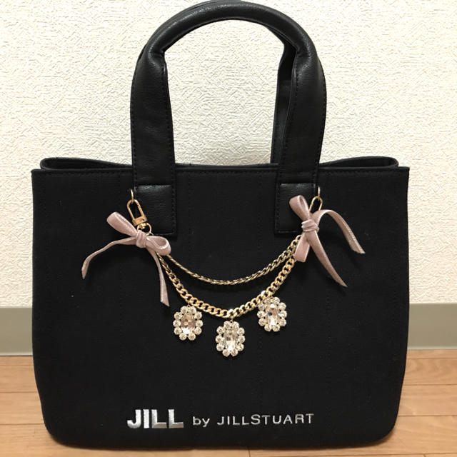 JILL by JILLSTUART(ジルバイジルスチュアート)のジュエルリボントート 大きいサイズ レディースのバッグ(トートバッグ)の商品写真