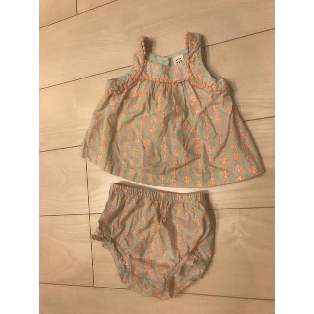 babyGAP(ベビーギャップ)の専用！Baby Gap セットアップ 6-12monthsサイズ キッズ/ベビー/マタニティのベビー服(~85cm)(ワンピース)の商品写真