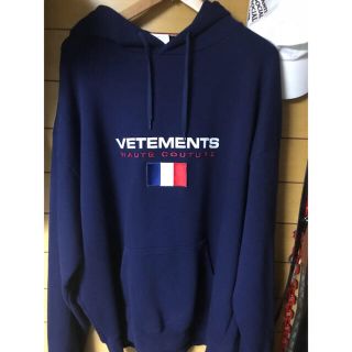 バレンシアガ(Balenciaga)の vetements  パーカー(パーカー)