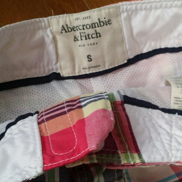 Abercrombie&Fitch(アバクロンビーアンドフィッチ)のアバクロハーフパンツ レディースのパンツ(ハーフパンツ)の商品写真