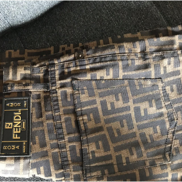 FENDI - フェンディ パンツズッカ柄の通販 by b&k｜フェンディならラクマ