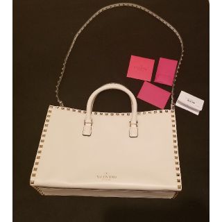 バレンティノ(VALENTINO)のお取り置き  専用！　valentino  ロックスタッズバッグ(トートバッグ)