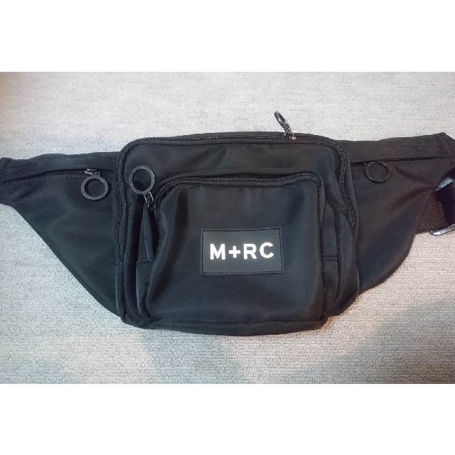 最安値 m+rc noir essential belt bag black